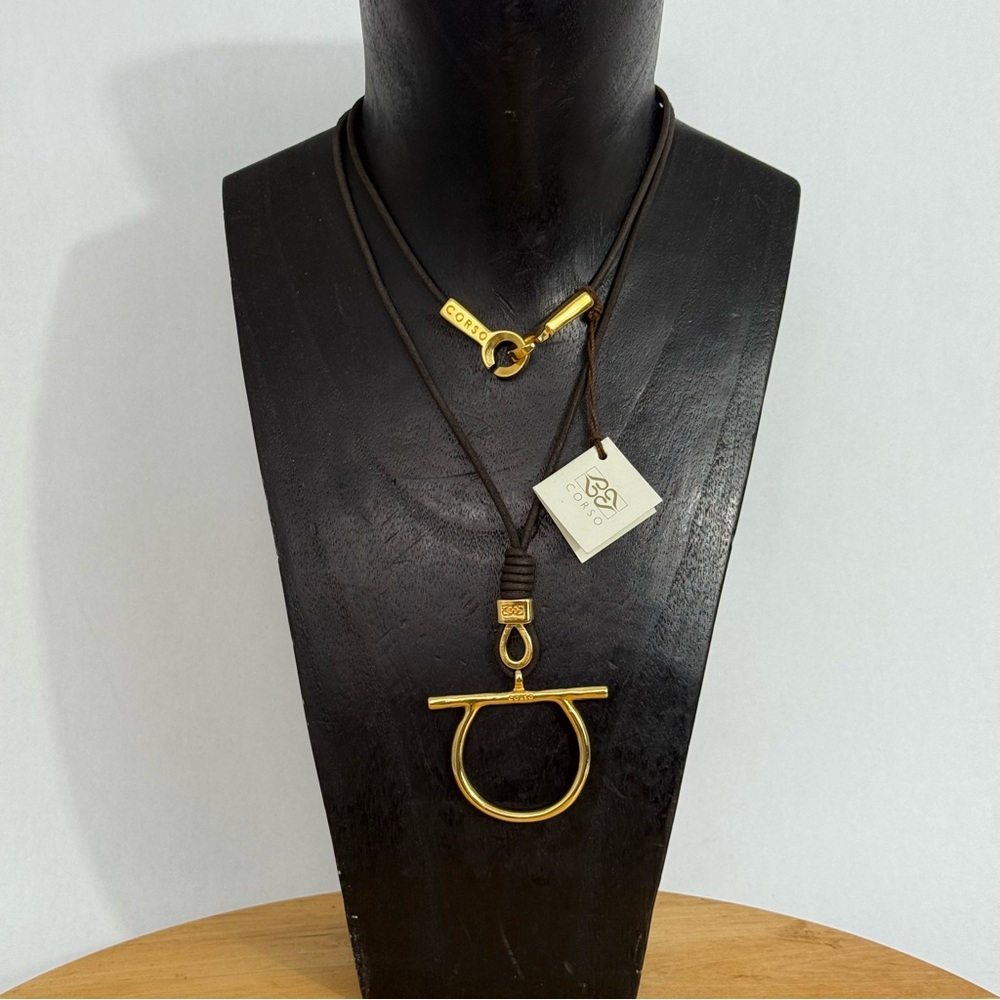 NWT CORSO Women's Natural Leather Necklace with Gold Omega Pendant & Closure
